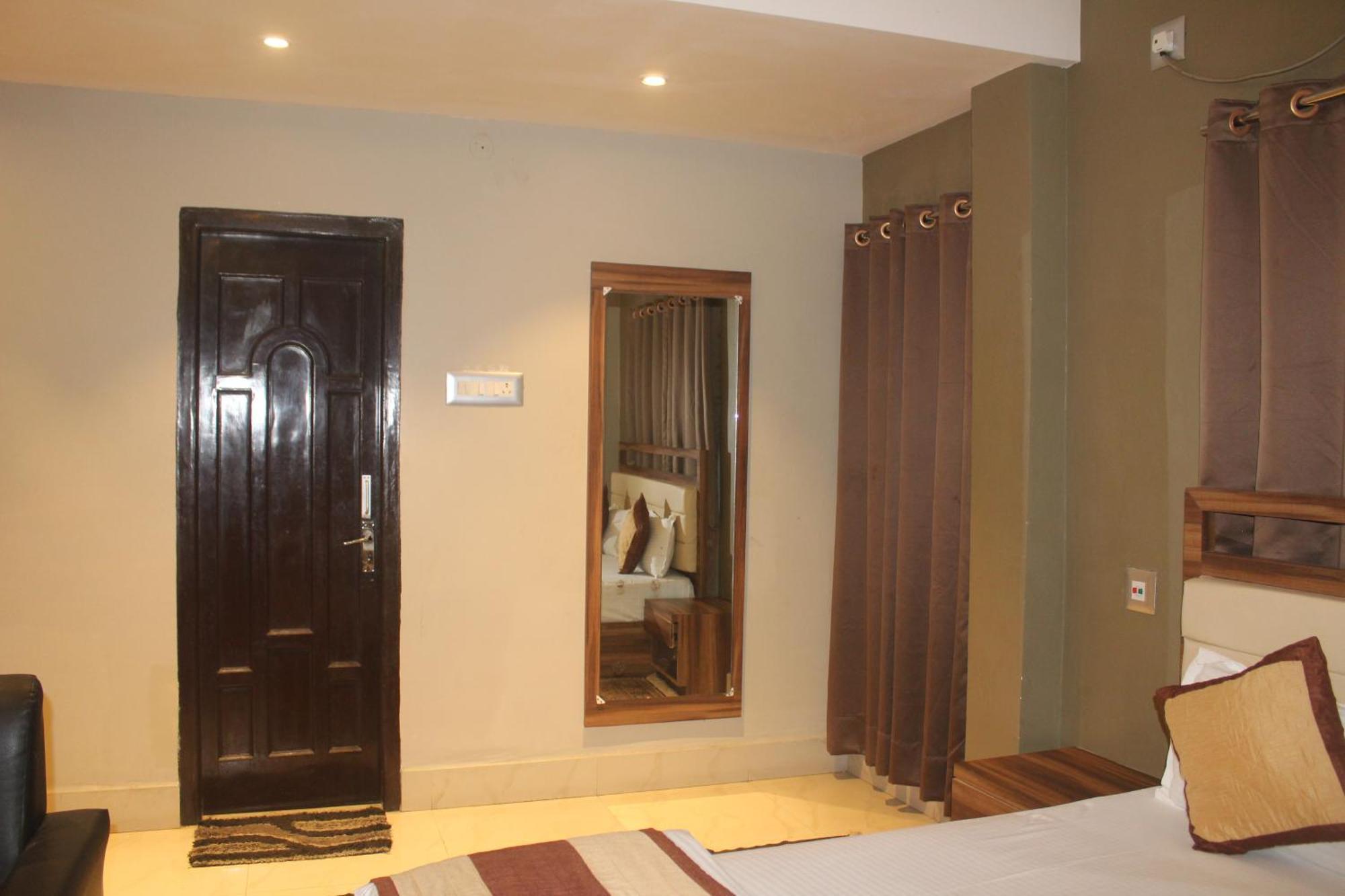 Hotel Oishi Plaza Mukutmanipur Esterno foto