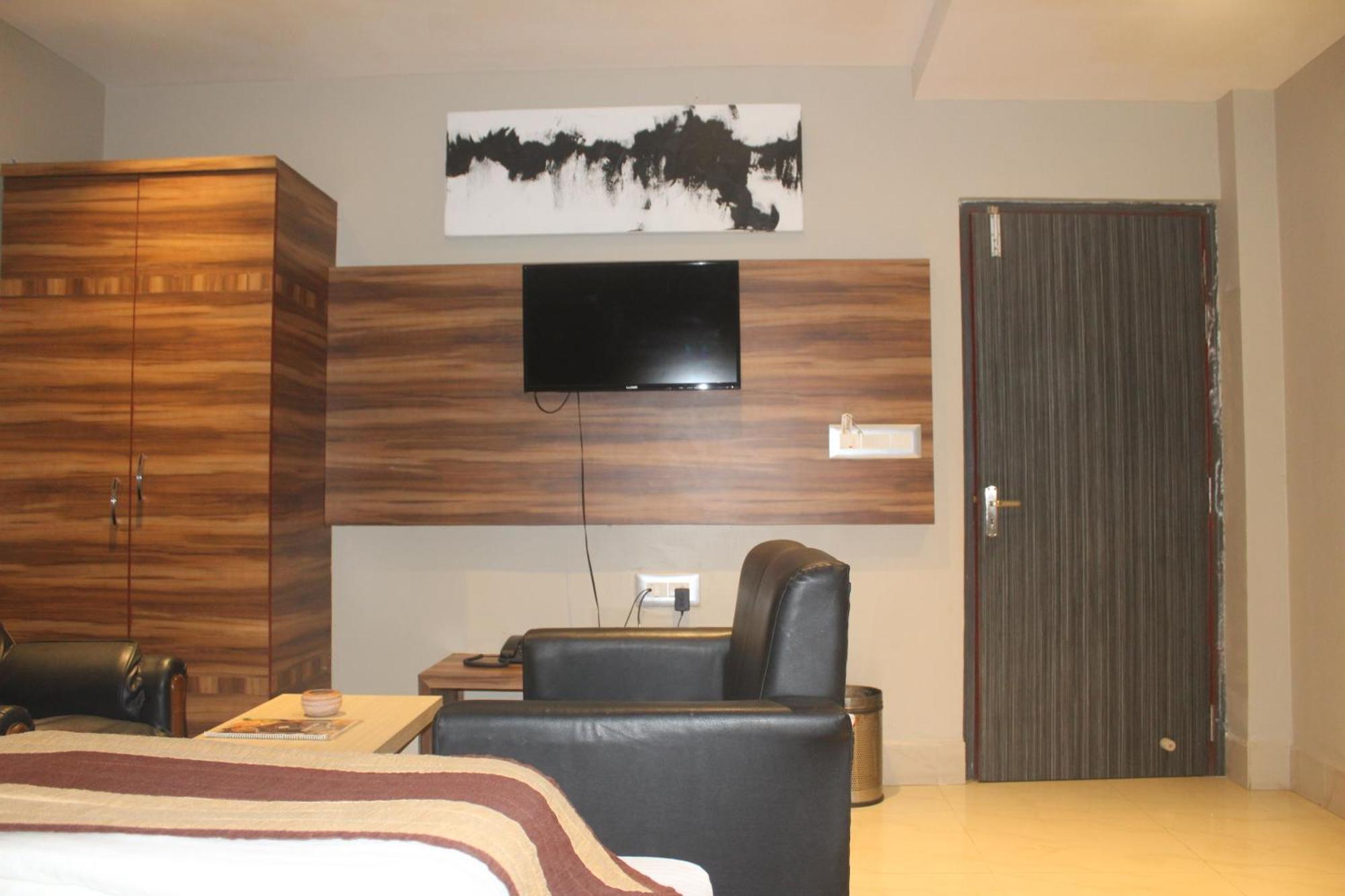 Hotel Oishi Plaza Mukutmanipur Esterno foto